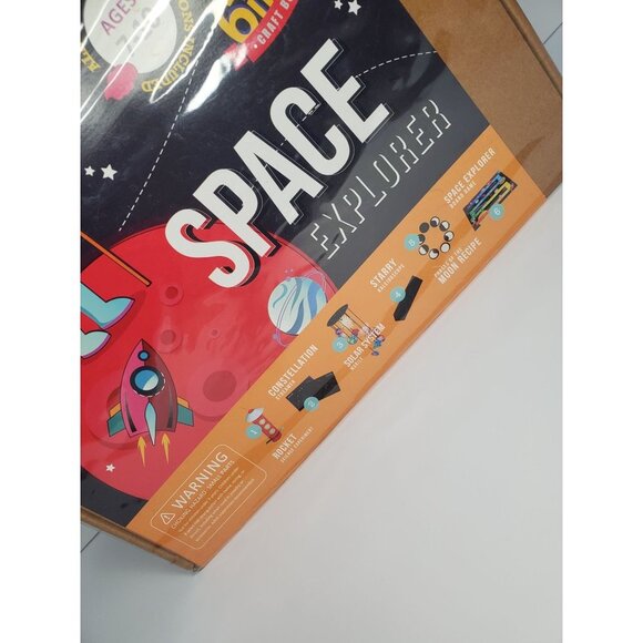 New and Sealed Jackinthebox 6 in 1 Craft Box Space Explorer Activity Box - Picture 3 of 9